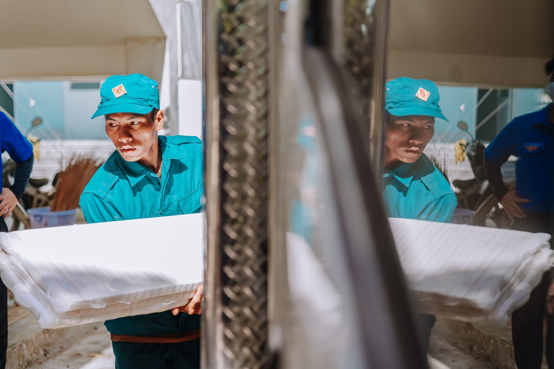 How Can White-Glove Delivery Change This?