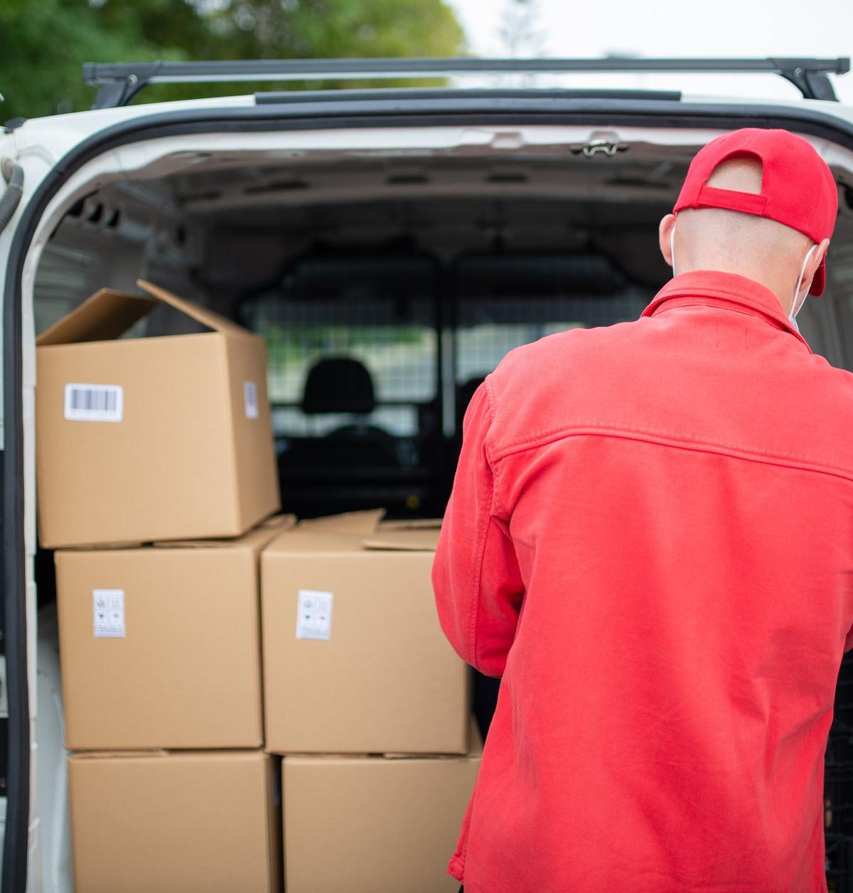 Self-employed delivery driver unloading appliance